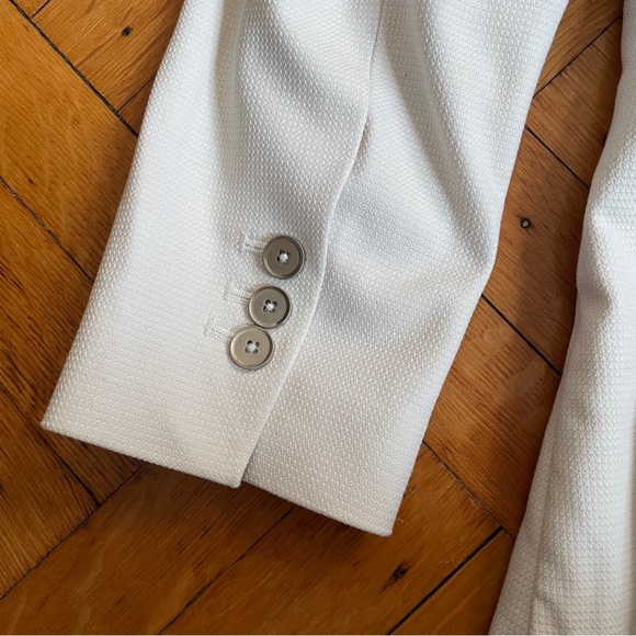 WHBM One Button No Collar 3/4 Sleeve Blazer in Cream Bone Off-White - Picture 8 of 12